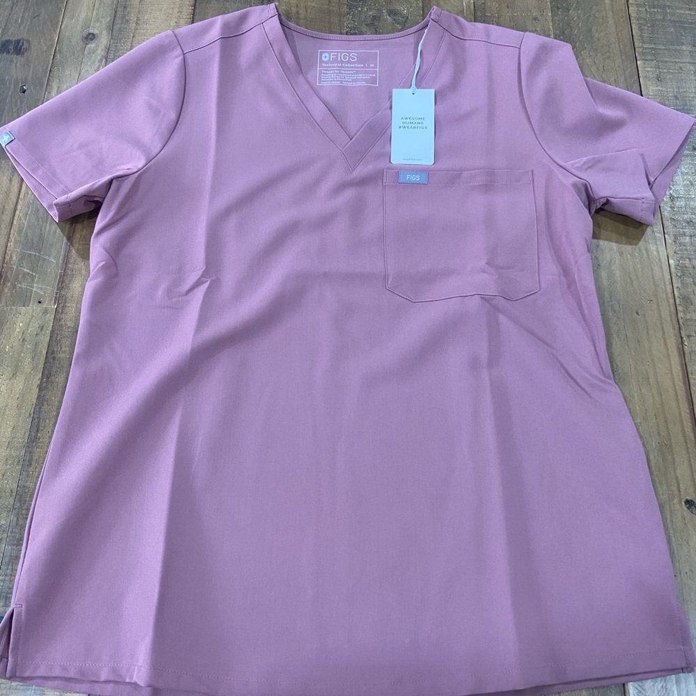 Catarina™ One-Pocket Scrub Top